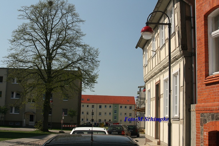 links im Bild stand die alte Stadtschule